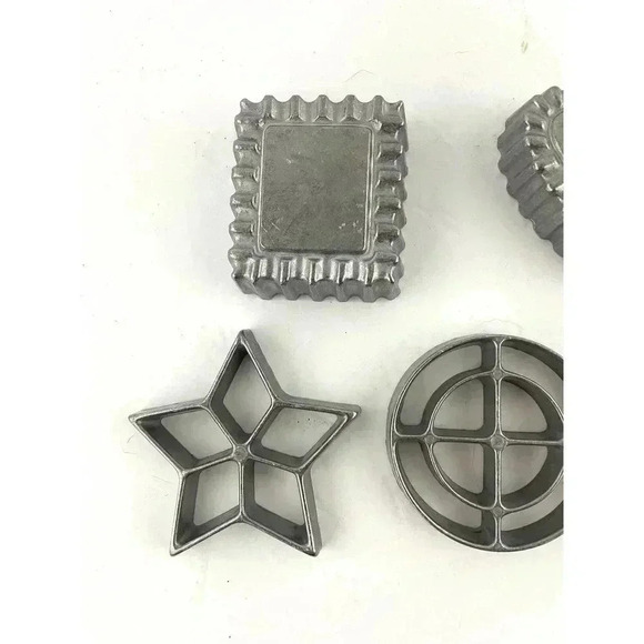 VTG Set of 5 Cookie Rosette Iron Molds Metal Heart Star Flower Square Press - Picture 8 of 8